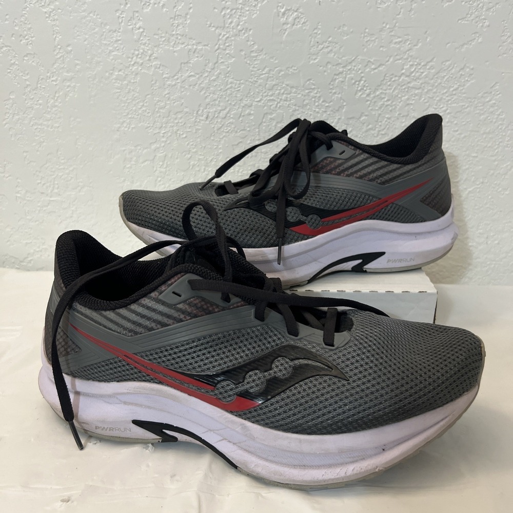 Saucony Axon Charcoal Gray Black Red S20657-46 Mens Size 10 2021 Trainer Runner